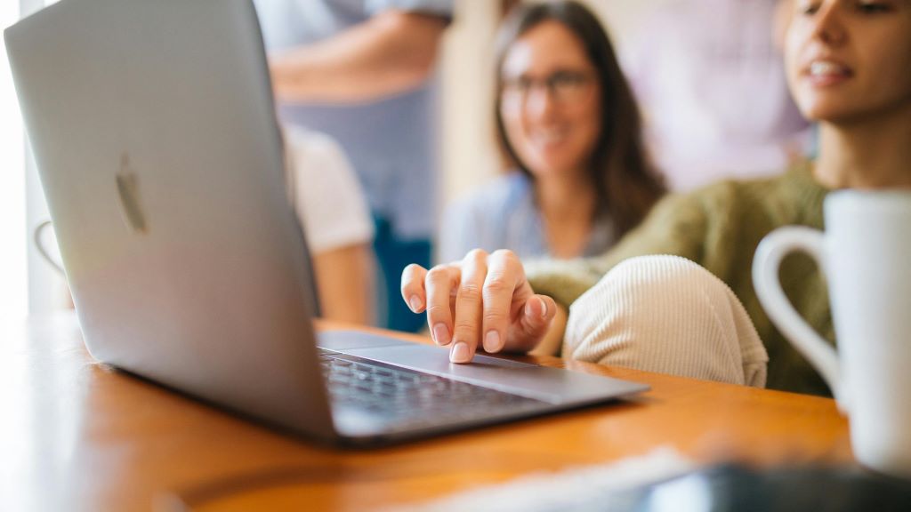 women learning online business after 50